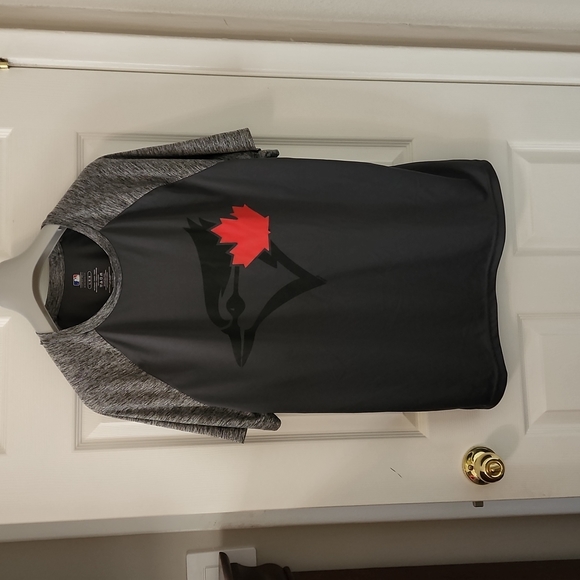 Blue Jay's tshirt - Picture 1 of 3